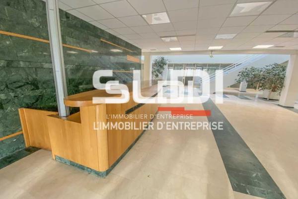 Bureaux A LOUER - BRON - 163 m²