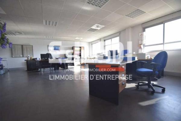 Locaux d'activités A LOUER - CHASSIEU - 317 m²
