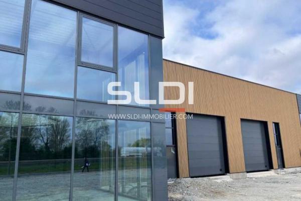 Locaux d'activités A LOUER - AMBERIEUX - 1 827 m²