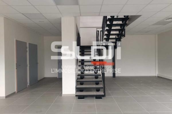 Locaux d'activités A VENDRE - BOURGOIN JALLIEU - 4 792 m²