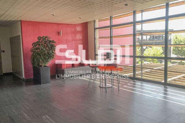 Bureaux A LOUER - SAINT PRIEST - 274 m²