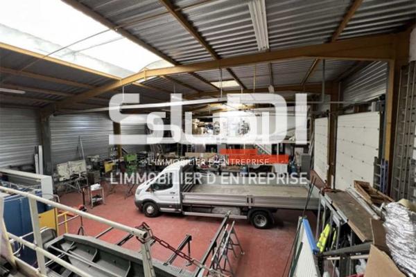 Locaux d'activités A LOUER - VENISSIEUX - 744 m²