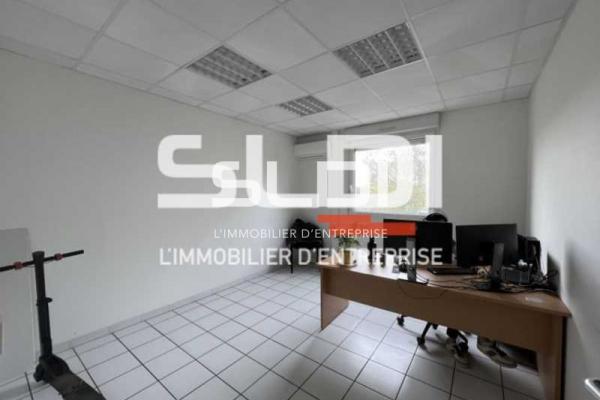 Activités A LOUER - VENISSIEUX - 744 m²
