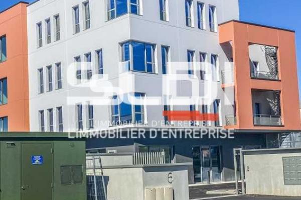 Bureaux A LOUER - CHASSIEU - 33 m²