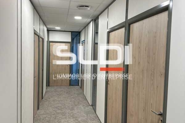 Bureaux A LOUER - CHASSIEU - 33 m²