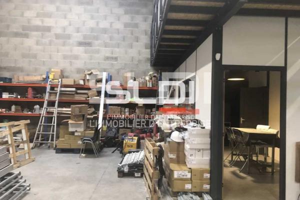Activités A LOUER - CHASSIEU - 354 m²