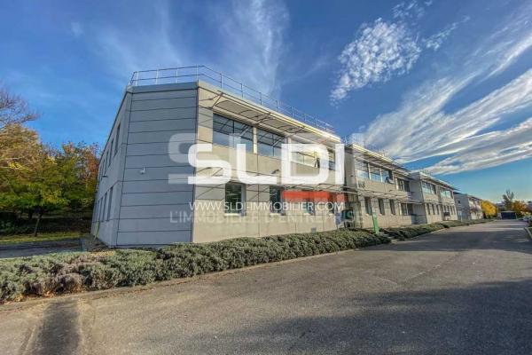 Bureaux A LOUER - SAINT PRIEST - 168 m²