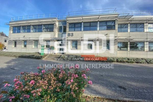 Bureaux A LOUER - SAINT PRIEST - 168 m²