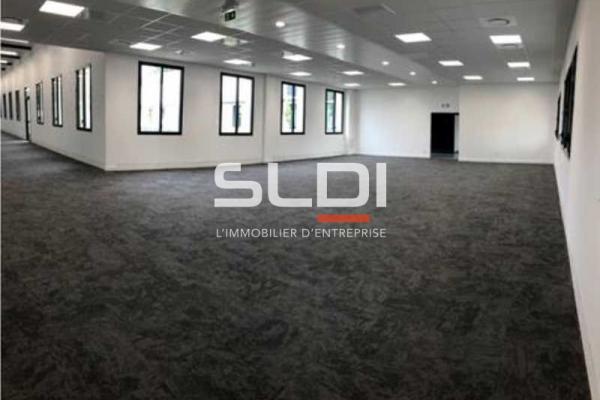 Bureaux A VENDRE - VENISSIEUX - 1 824 m²