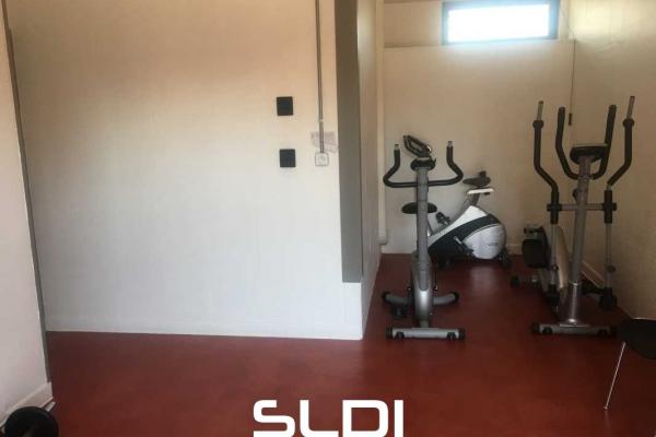 Bureaux A LOUER - RILLIEUX LA PAPE - 397 m²