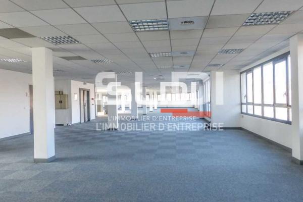 LE ROND POINT D'ECULLY