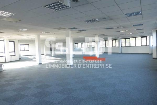 LE ROND POINT D'ECULLY