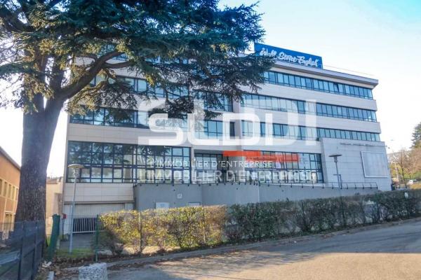 LE ROND POINT D'ECULLY