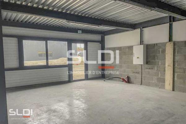 Locaux d'activités A VENDRE OU A LOUER - FRANS - 538 m²