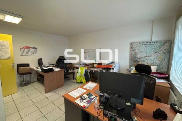 Locaux d'activités A LOUER - BLYES - 1 267 m²