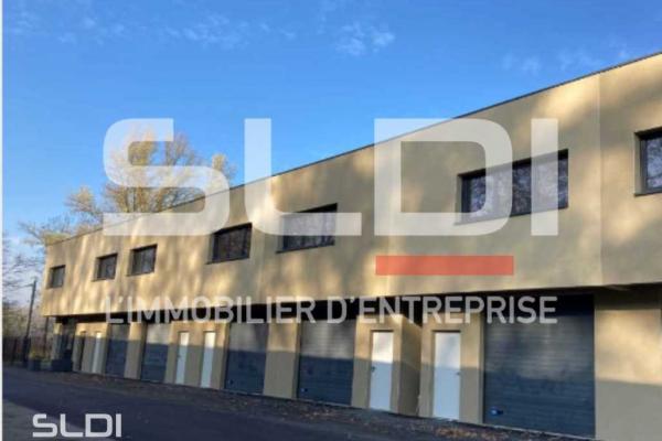 Locaux d'activités A LOUER - FLEURIEU SUR SAONE - 765 m²