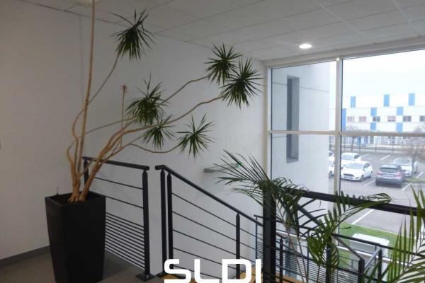 Bureaux A LOUER - SAINT PRIEST - 380 m²