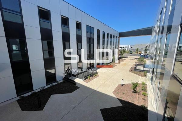 Bureaux A VENDRE OU A LOUER - GENAS - 2 081 m²