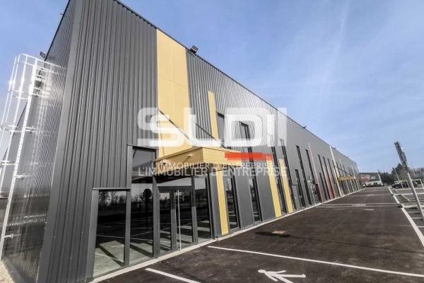 Activités A VENDRE OU A LOUER - VILLEFONTAINE - 443 m²