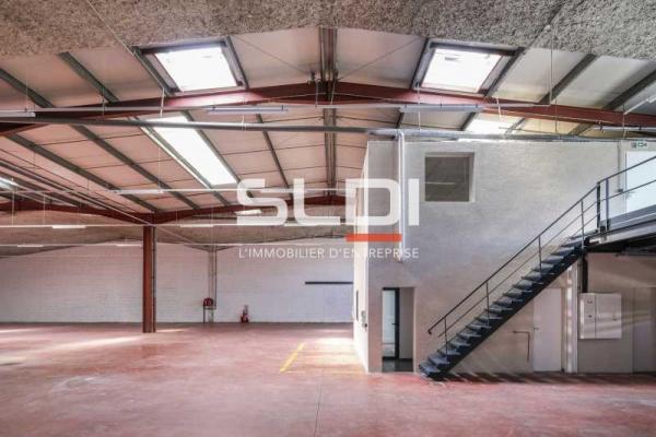 Locaux d'activités A LOUER - CORBAS - 1 298 m²