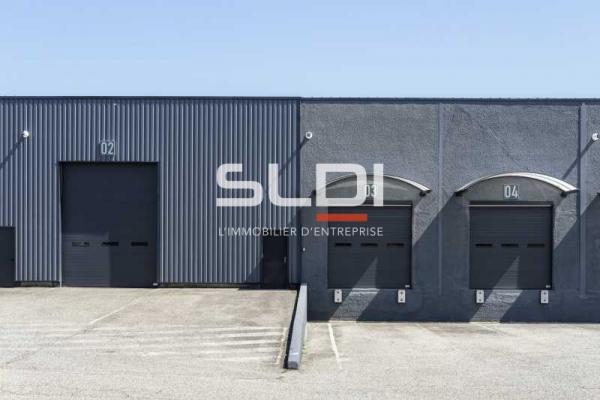 Locaux d'activités A LOUER - CORBAS - 1 298 m²