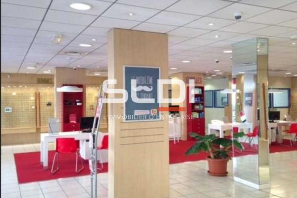 Commerces A VENDRE OU A LOUER - LYON - 227 m²