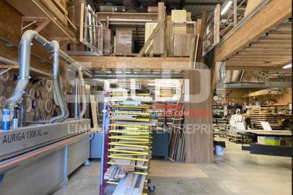 Locaux d'activités A LOUER - LIMAS - 346 m²