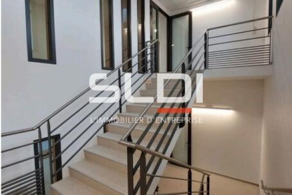 Bureaux A LOUER - GENAS - 10 187 m²