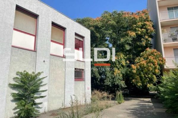 Bureaux A VENDRE - VILLEURBANNE - 550 m²
