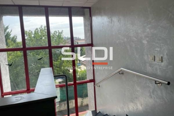 Bureaux A VENDRE - VILLEURBANNE - 550 m²