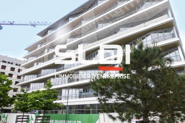 Bureaux A VENDRE OU A LOUER - VENISSIEUX - 395 m²
