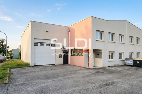 Locaux d'activités A LOUER - GENAS - 230 m²