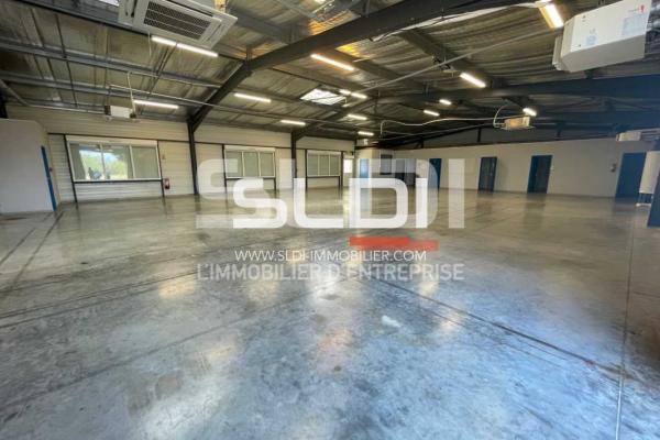 Locaux d'activités A LOUER - CHATEAUNEUF SUR ISERE - 160 m²