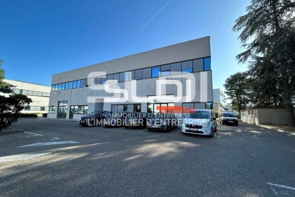 Bureaux A LOUER - CHAMPAGNE AU MONT D'OR - 1 069 m²