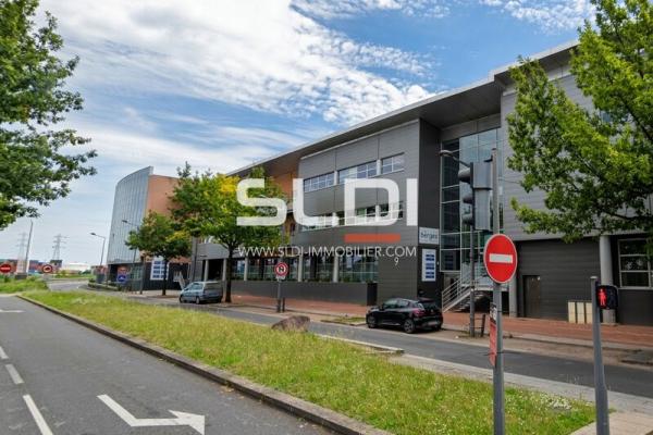 Bureaux A VENDRE - OULLINS - 1 100 m²
