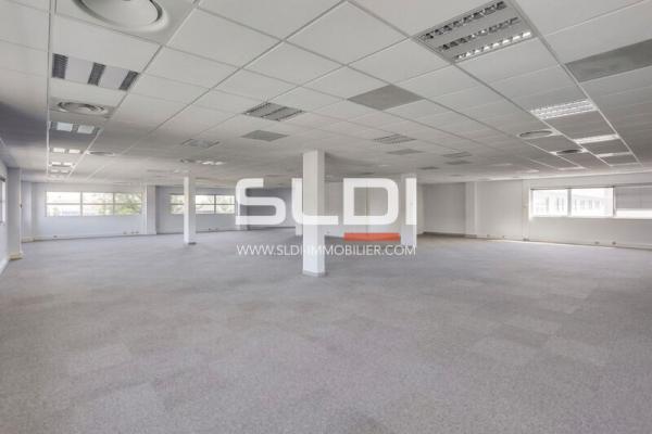 Bureaux A VENDRE - OULLINS - 1 100 m²