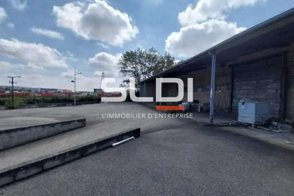 Entrepôts/Messagerie A VENDRE - JONAGE - 3 600 m²