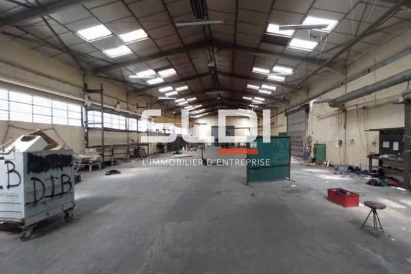 Entrepôts/Messagerie A VENDRE - JONAGE - 3 600 m²