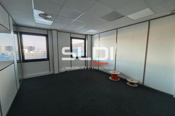 Bureaux A LOUER - LIMAS - 367 m²