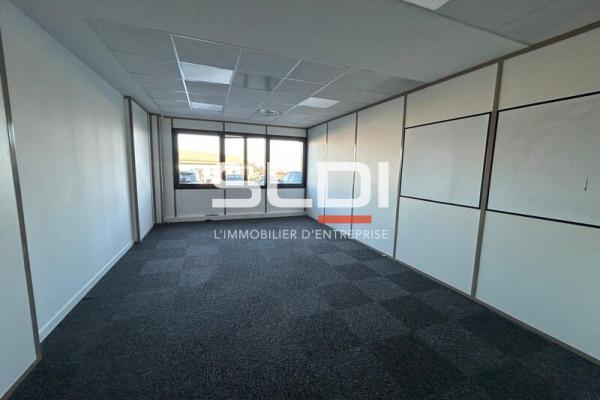 Bureaux A LOUER - LIMAS - 367 m²
