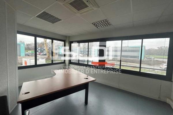 Bureaux A LOUER - GENAY - 324 m²