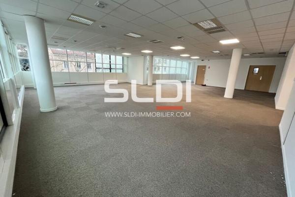 Bureaux A LOUER - LYON - 2 350 m²