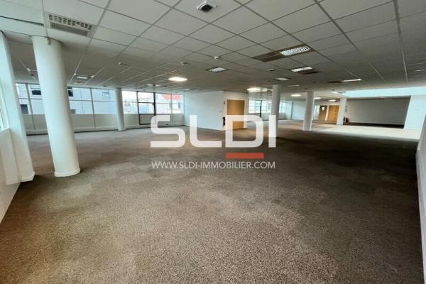 Bureaux A LOUER - LYON - 2 350 m²