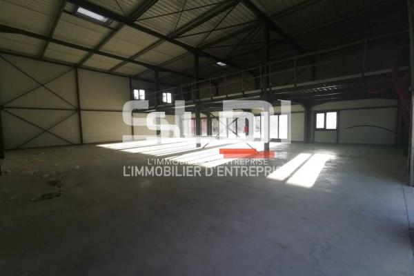 Locaux d'activités A LOUER - GRENAY - 485 m²