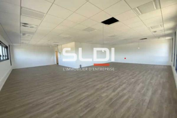 Bureaux A VENDRE OU A LOUER - VAULX MILIEU - 168 m²