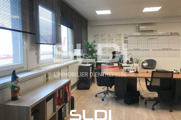 Bureaux A LOUER - DECINES CHARPIEU - 175 m²