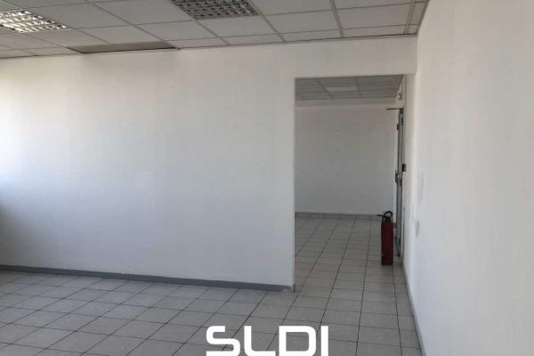 Bureaux A LOUER - DECINES CHARPIEU - 175 m²