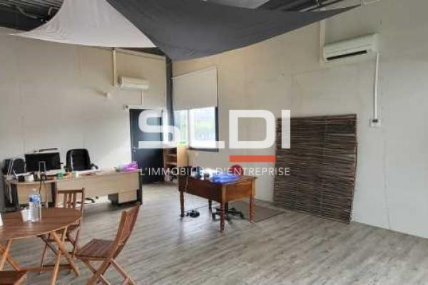 Locaux d'activités A VENDRE - MONTANAY - 133 m²