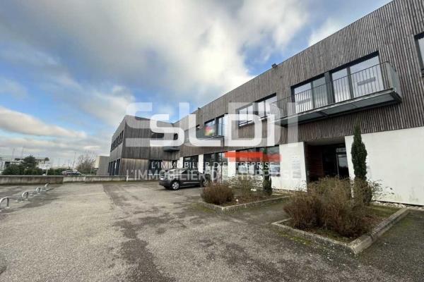 Locaux d'activités A VENDRE - MONTANAY - 133 m²