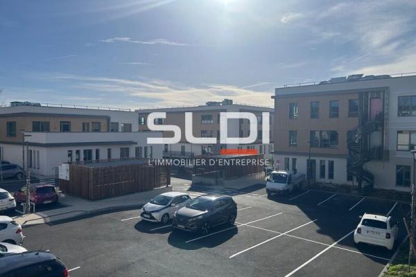 Bureaux A VENDRE - TREVOUX - 2 141 m²